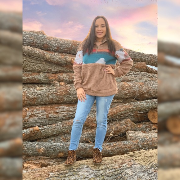 🔥HOST PICK🔥Aztec Sherpa Pullover - Picture 4 of 8